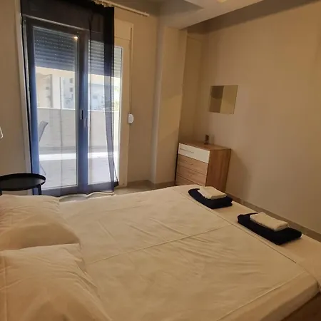 Seaside Luxury By Sarigianni