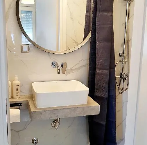 Seaside Luxury By Sarigianni