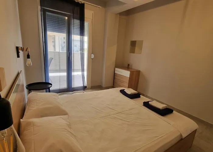 Seaside Luxury By Sarigianni