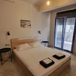 Seaside Luxury By Sarigianni Apartman