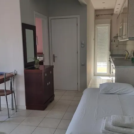Apartment Seaside Luxury By Sarigianni *